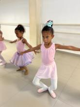 Aula de balé infantil e juvenil no Compaz Eduardo Campos